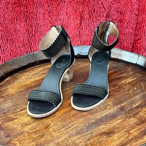 Frye Women's black block heel sandals